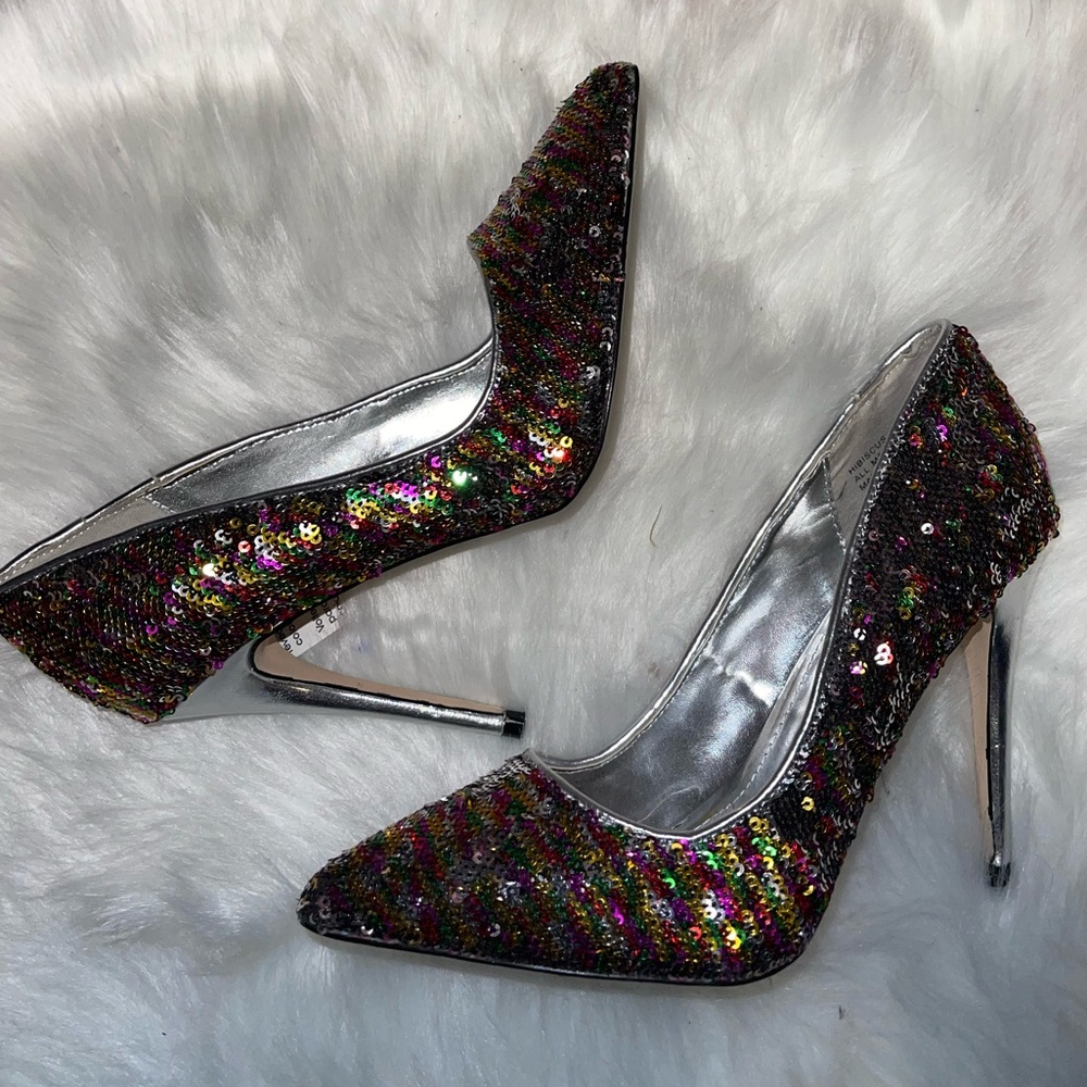NWT rainbow sequin pumps